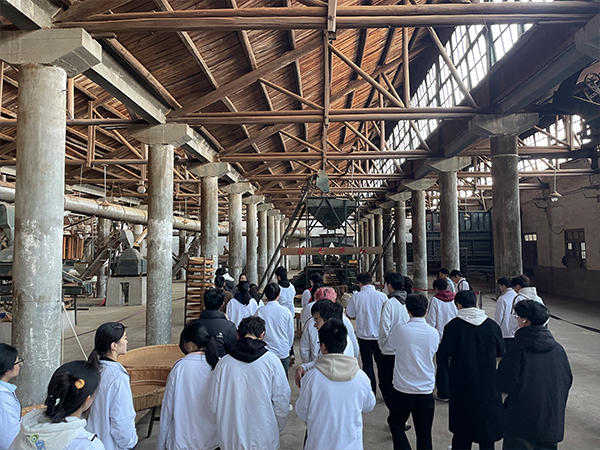 1763542711553834.jpg 4.jpg