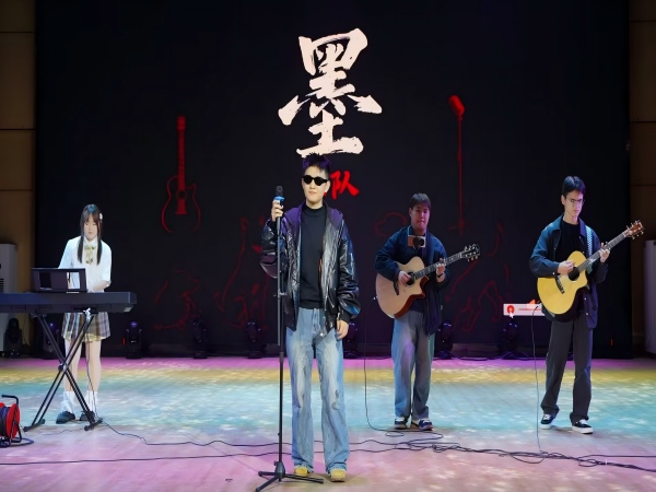 1764576213261480.jpg ae74c024c0d16472913babfc45b08447(1).jpg