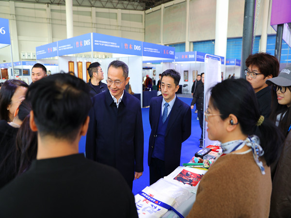 1764721175155899.jpg EQ1A2046_副本.jpg