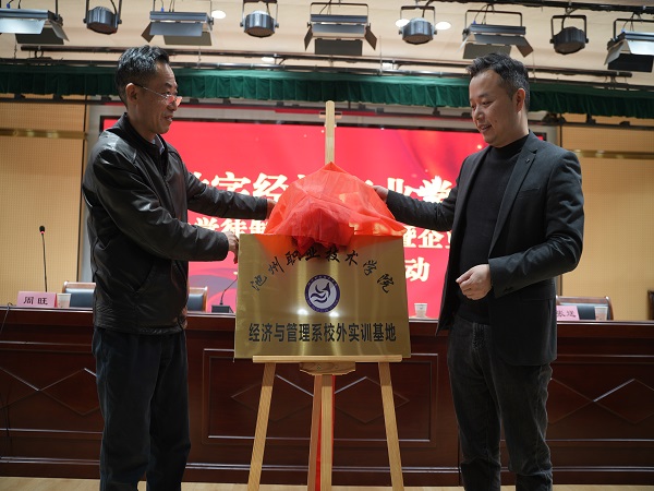 1764920452888735.jpg f42cc036742ce1be711c12c998097bce.jpg