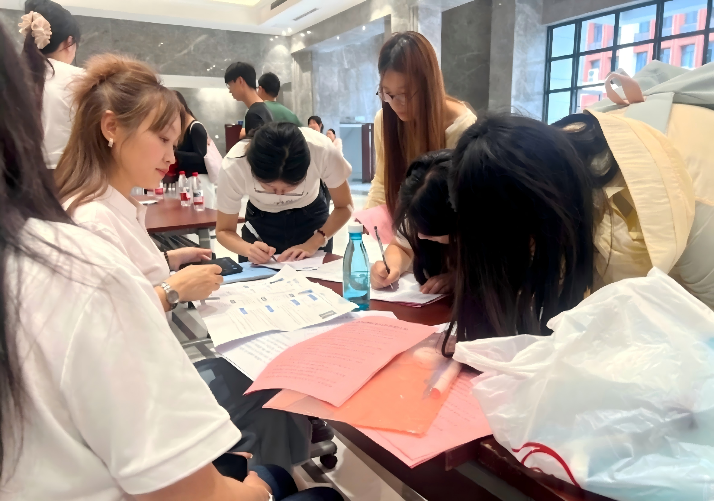 1780460622801939.png 经济与管理系双选会暨实习推介会新闻稿(1).png